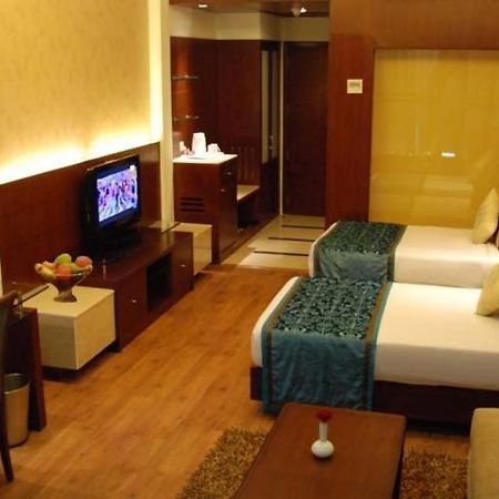 The Victoria Grand Hotel & Spa Kasauli Esterno foto
