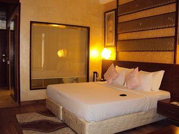 The Victoria Grand Hotel & Spa Kasauli Esterno foto
