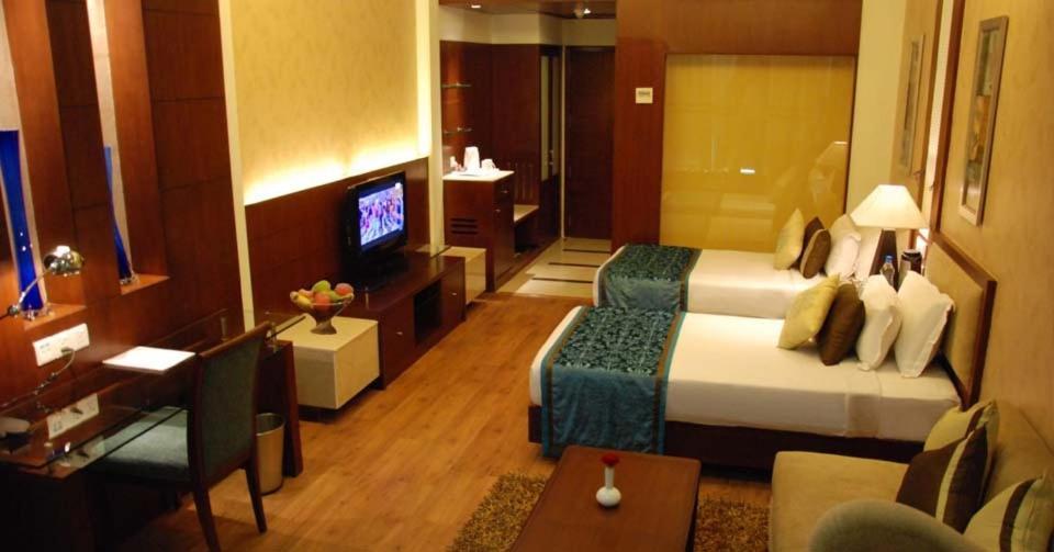 The Victoria Grand Hotel & Spa Kasauli Esterno foto
